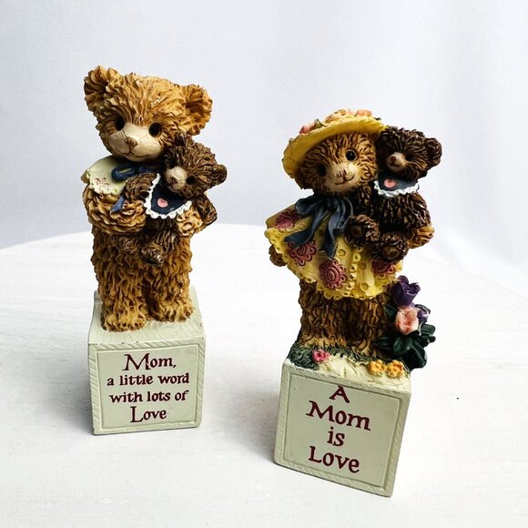 Bainbridge Bears "Mom is Love" Sarah Polly Ben Carlton Cards Vintage Figurines - Picture 8 of 10